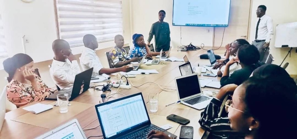 Équipe GREEN FAD SARL en réunion de travail